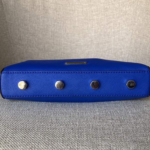 Rebecca Minkoff Blue Chain-Link Crossbody Bag - Picture 4 of 13